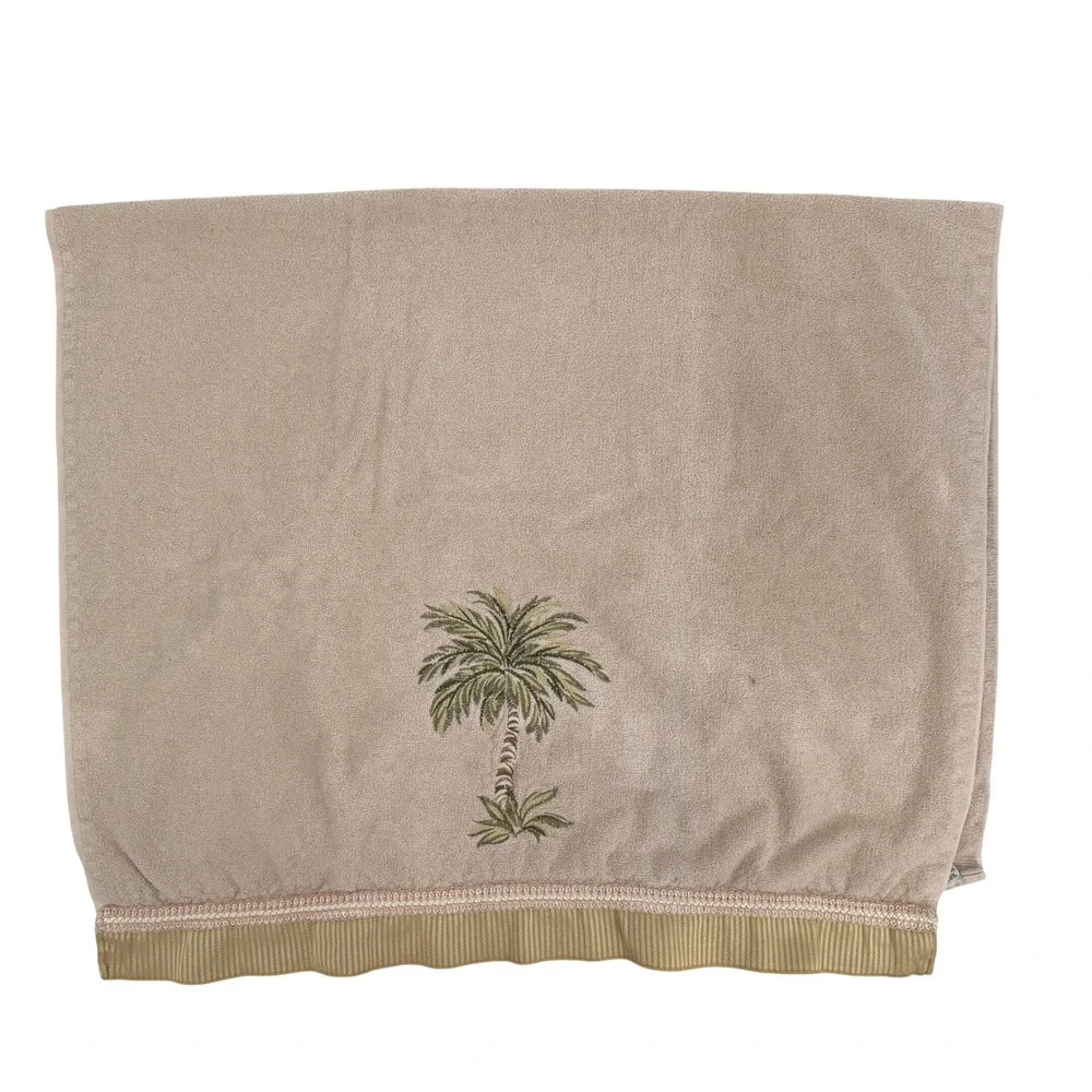 VTG Avanti Palm Tree Hand Towel Tan Embroidered Tropical Coastal Spa Boho